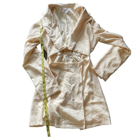 Anthropologie Mable dress Front Cutout ivory cream dress Size M missing button - Picture 3 of 7